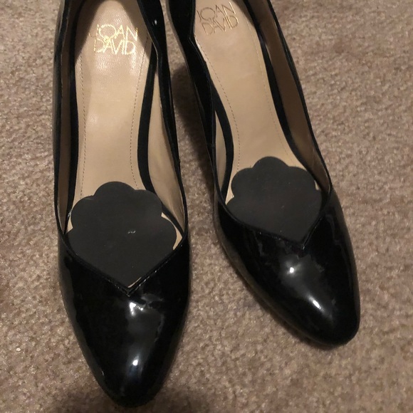 *Joan & David black patent stilettos - Picture 3 of 6